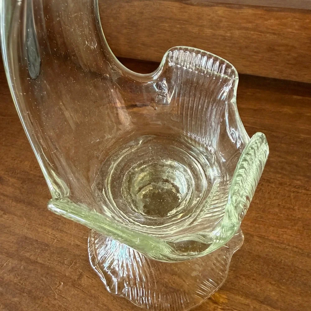 Vintage Hand Blown Art Glass Swan Pedestal Bowl Pale Green Tint Ribbed